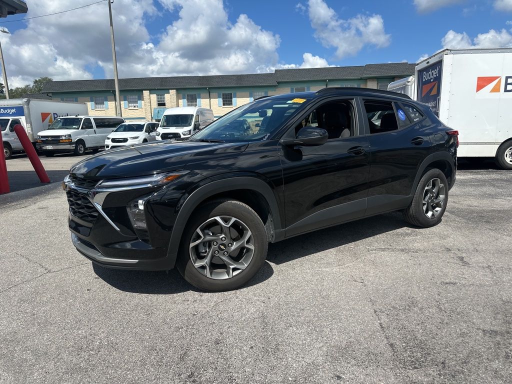 2025 Chevrolet Trax LT's photo