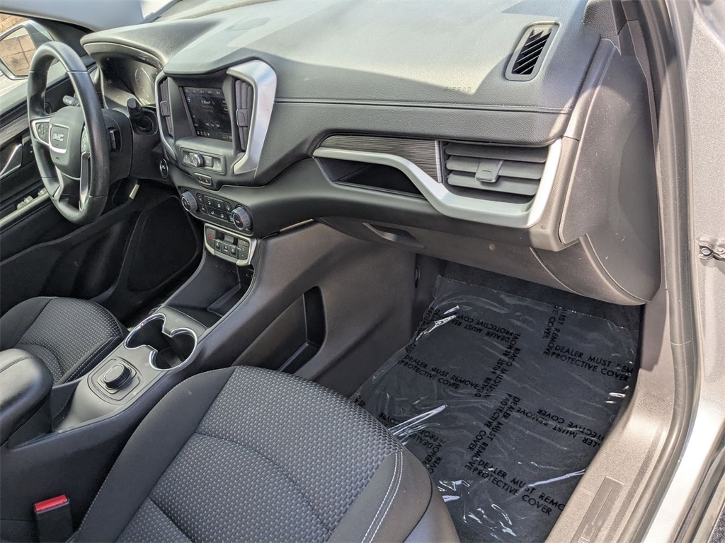 Thumbnail: 2024 GMC Terrain - 32