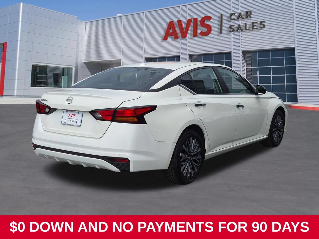 Thumbnail: 2025 Nissan Altima - 6