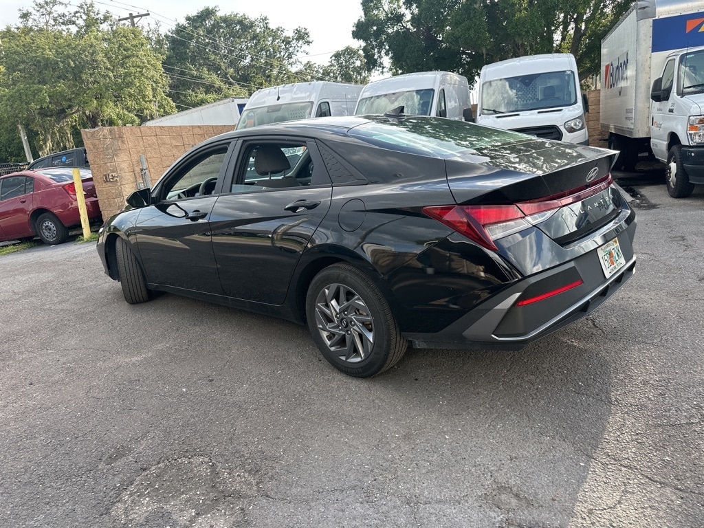 2024 Hyundai Elantra SEL 7