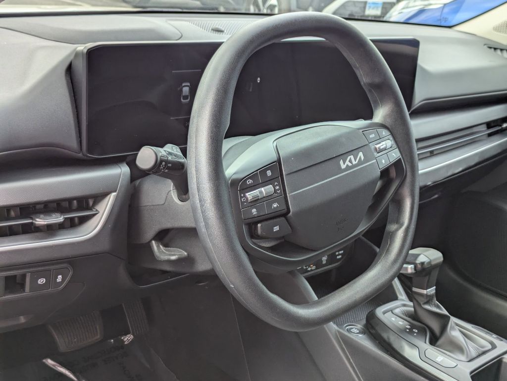 Thumbnail: 2025 Kia K4 - 14