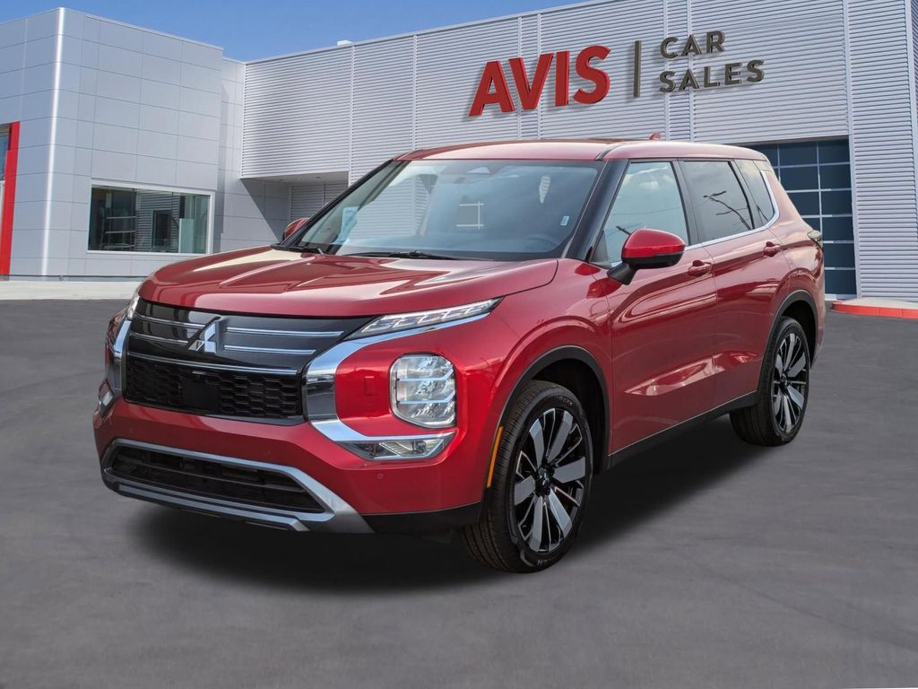 2025 Mitsubishi Outlander SE S-AWC's photo