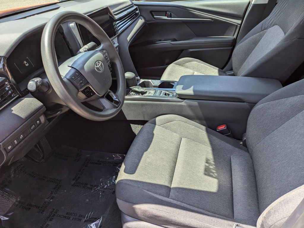 Thumbnail: 2025 Toyota Camry - 24