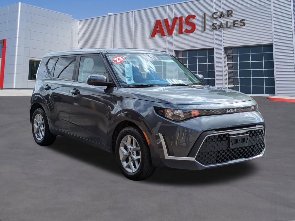 Thumbnail: 2023 Kia Soul - 3