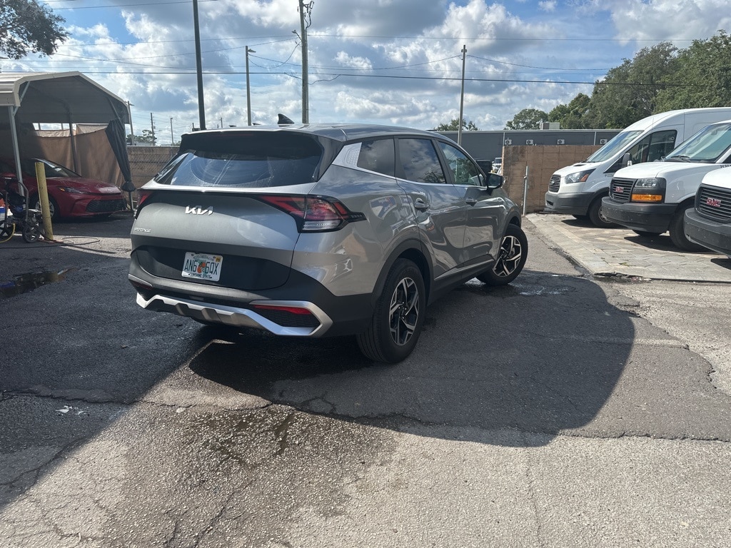 Thumbnail: 2024 Kia Sportage - 5