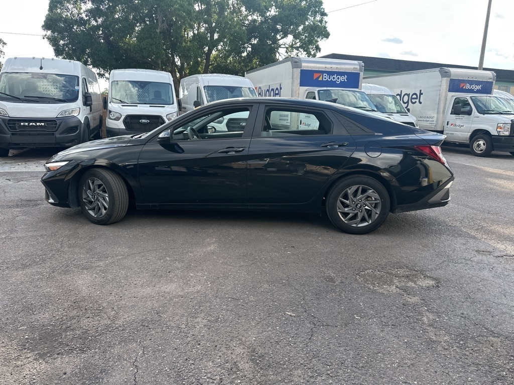 2024 Hyundai Elantra SEL 8