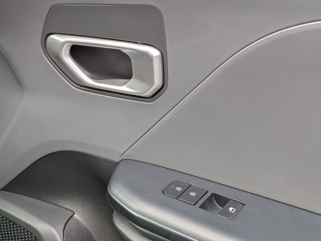 Thumbnail: 2025 Kia K4 - 31