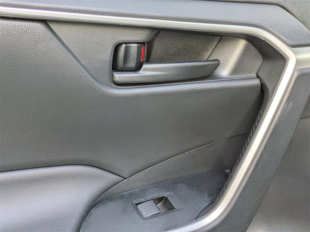 Thumbnail: 2024 Toyota RAV4 - 27