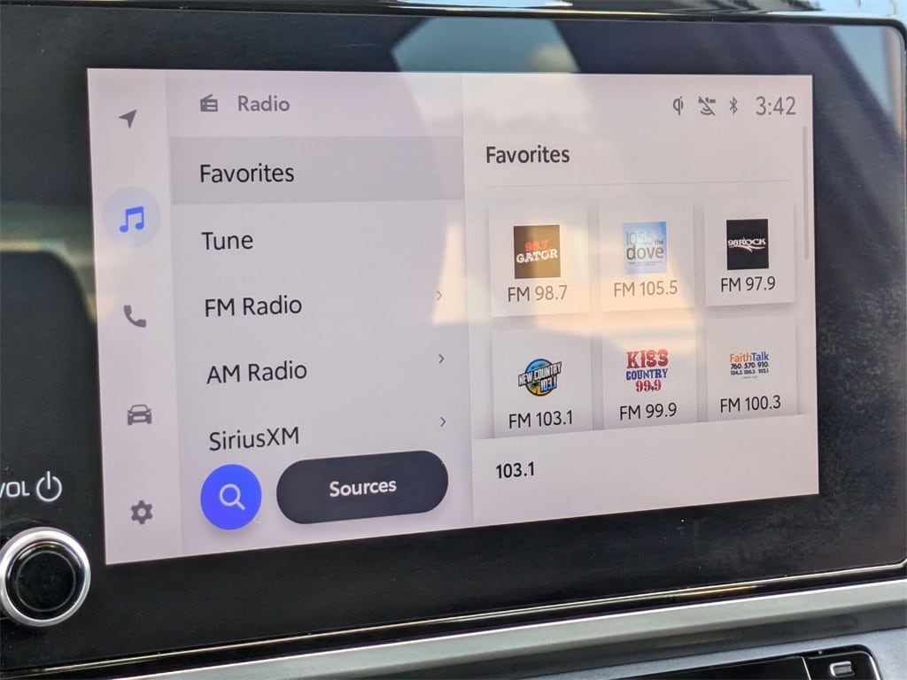 Thumbnail: 2025 Toyota Camry - 16