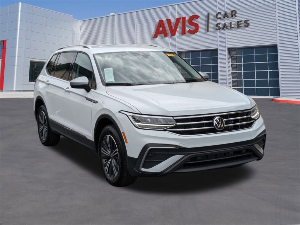 Thumbnail: 2024 Volkswagen Tiguan - 3