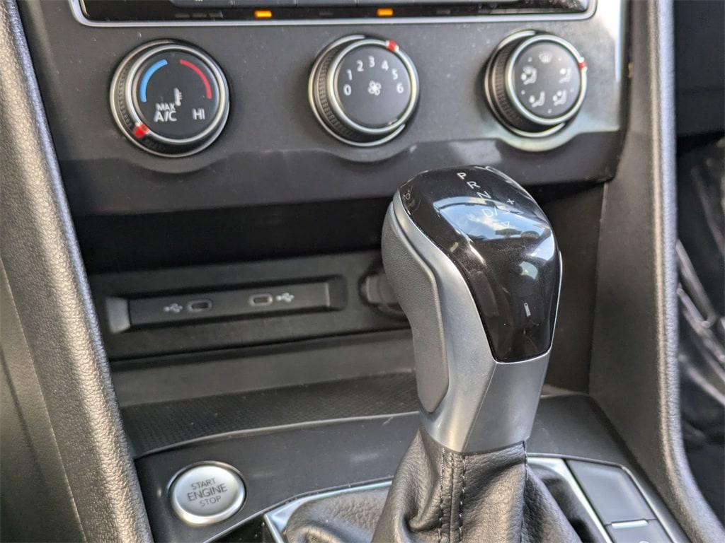 Thumbnail: 2024 Volkswagen Tiguan - 22