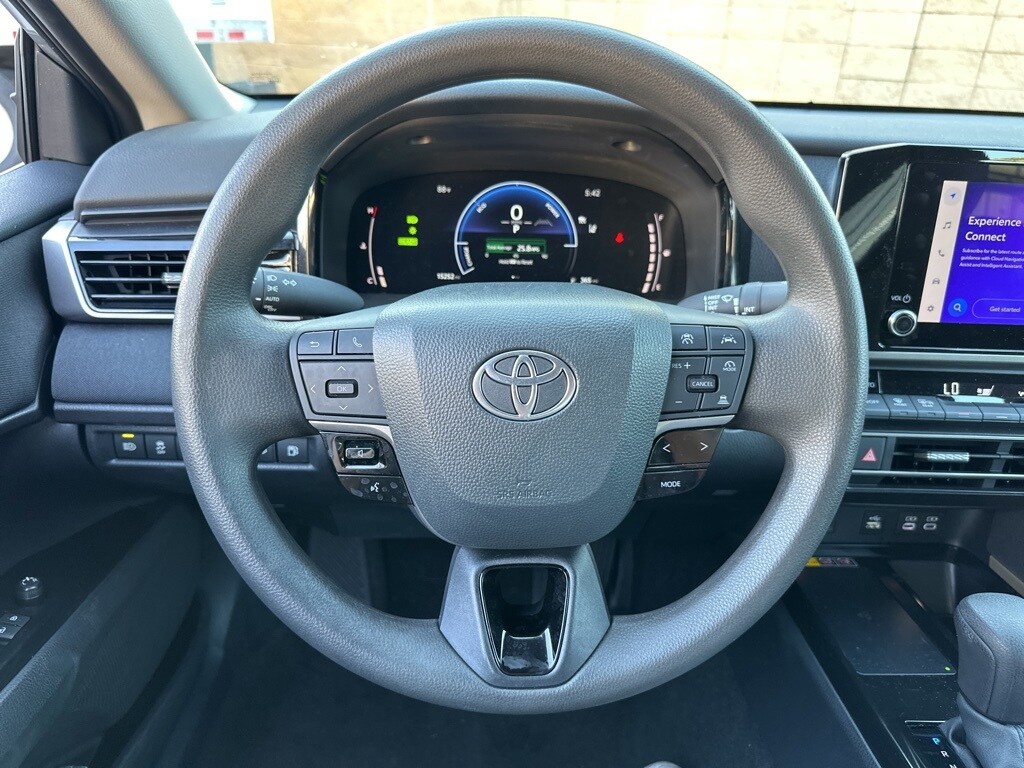 Thumbnail: 2025 Toyota Camry - 20