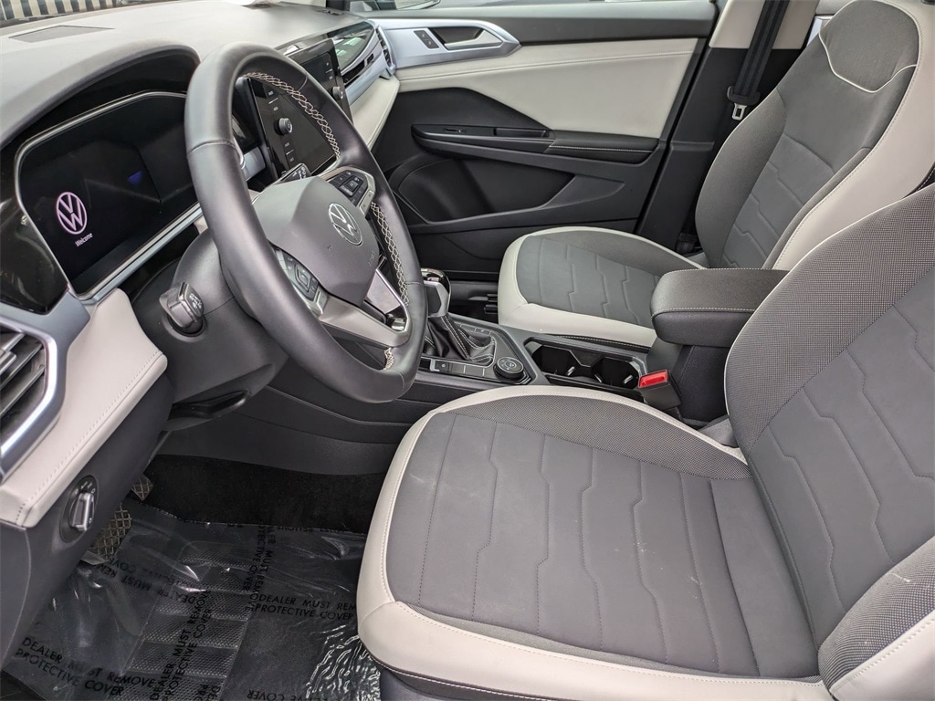 Thumbnail: 2025 Volkswagen Taos - 23