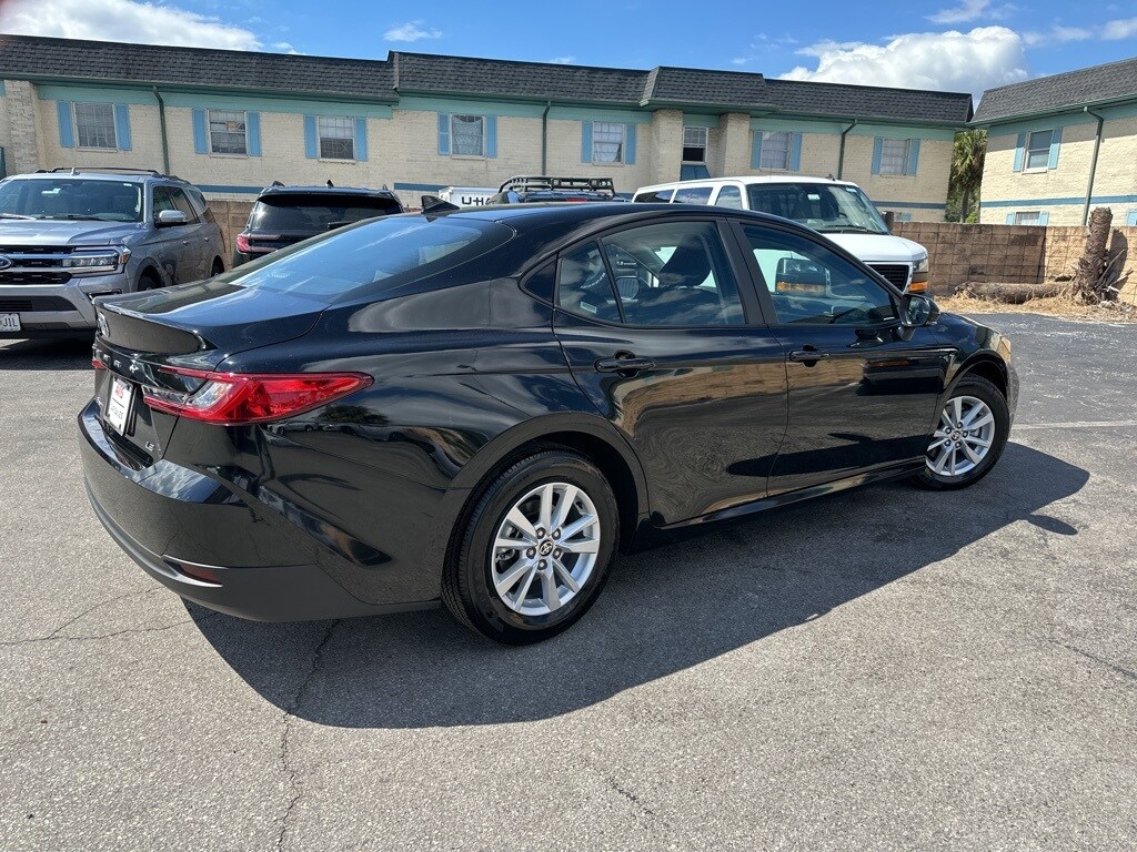 Thumbnail: 2025 Toyota Camry - 5
