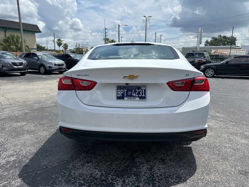 Thumbnail: 2023 Chevrolet Malibu - 6