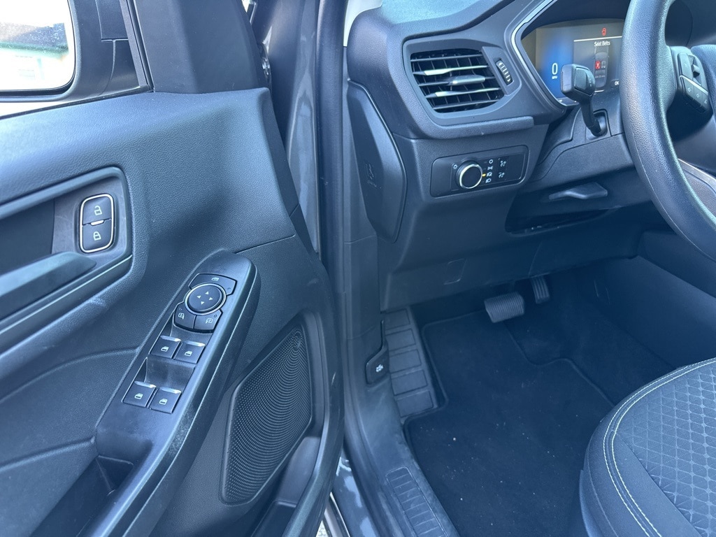 Thumbnail: 2025 Ford Escape - 18