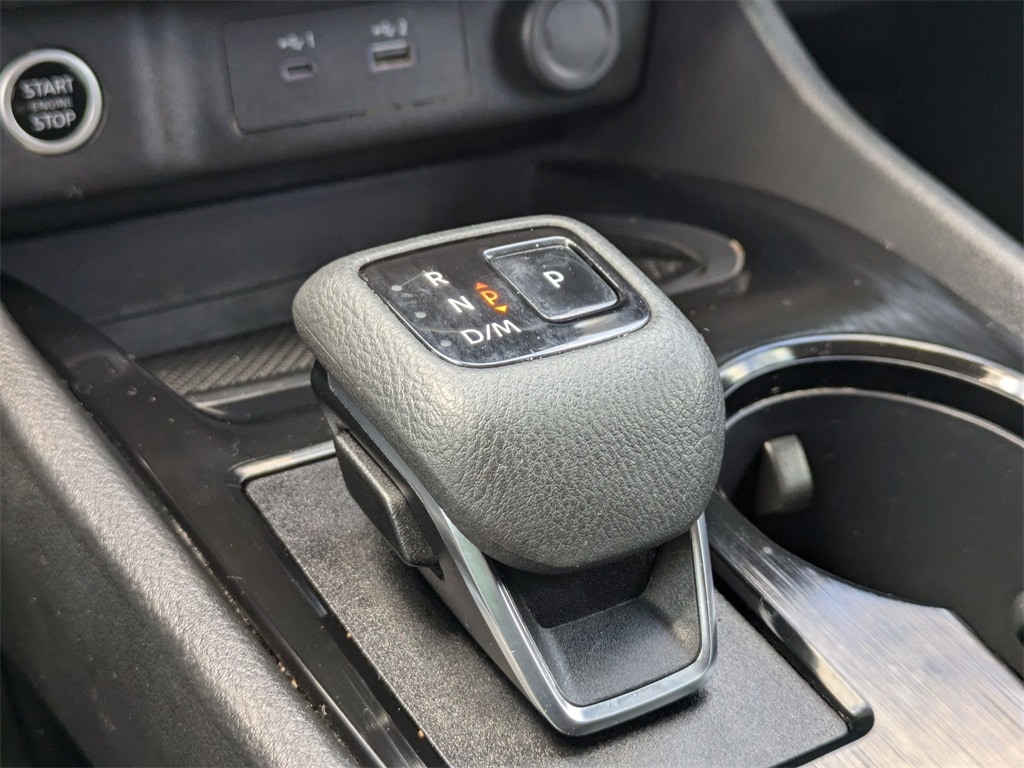 2023 Nissan Rogue S 19