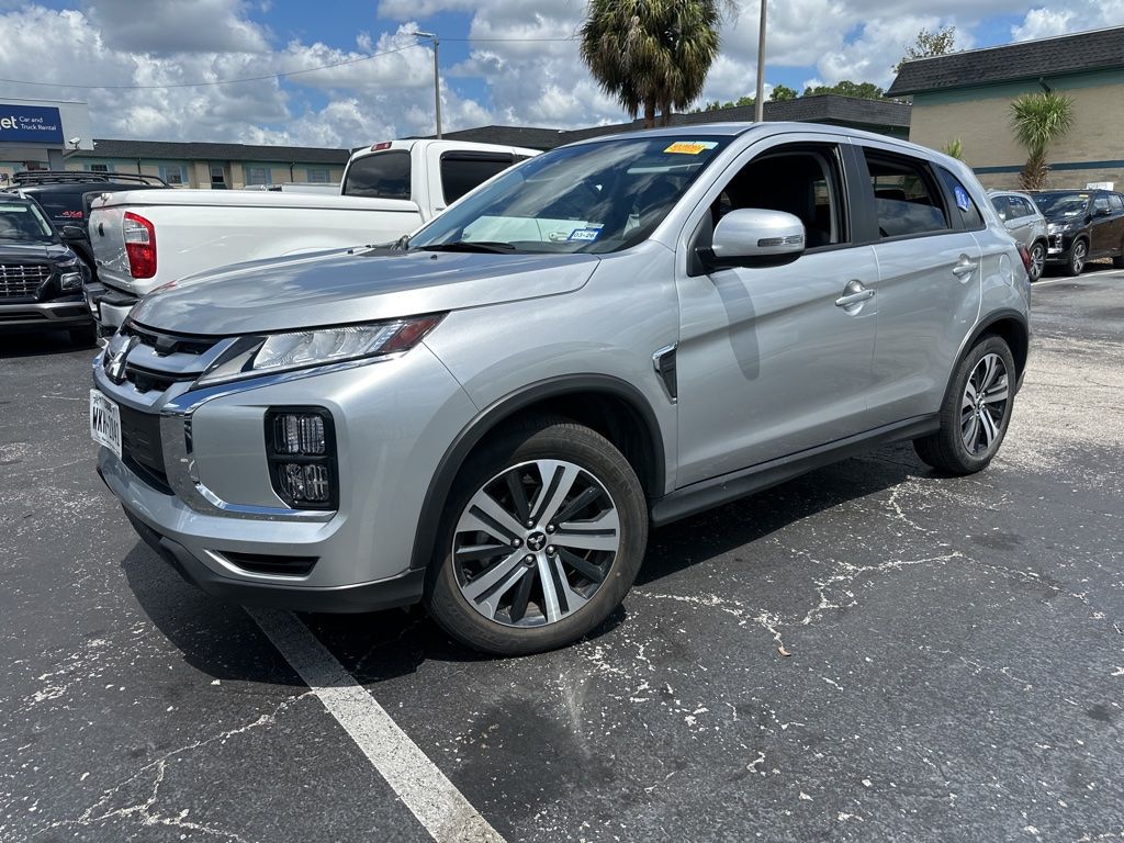 2025 Mitsubishi Outlander Sport's photo