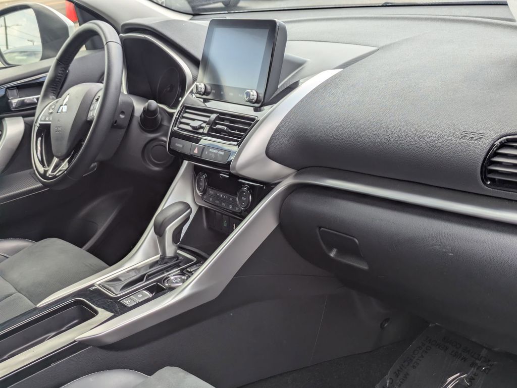 Thumbnail: 2025 Mitsubishi Eclipse Cross - 31