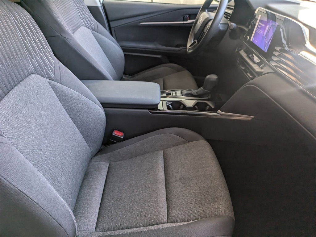 Thumbnail: 2025 Toyota Camry - 30