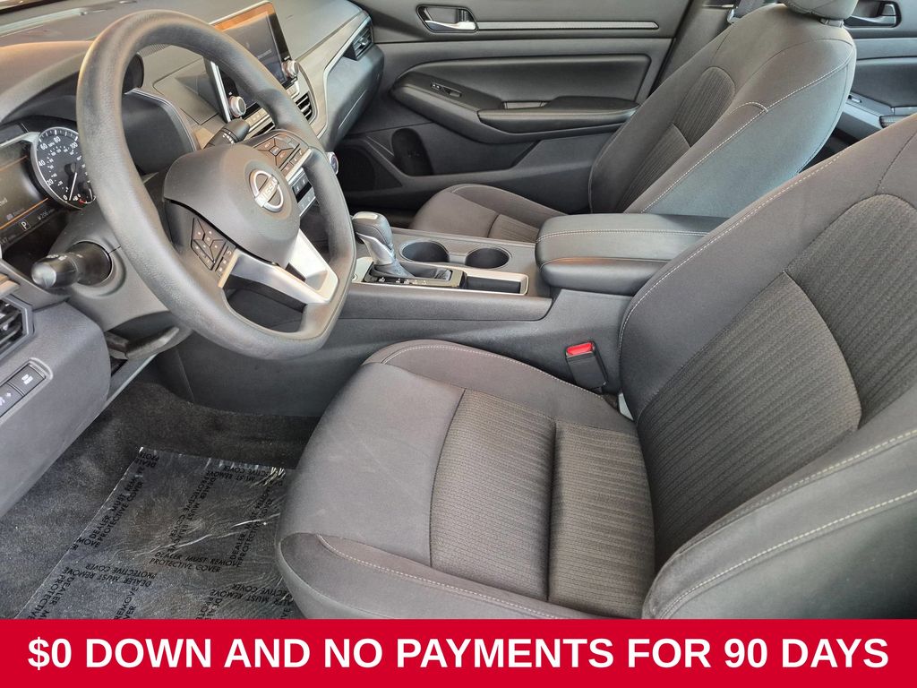 2025 Nissan Altima SV - Photo 22