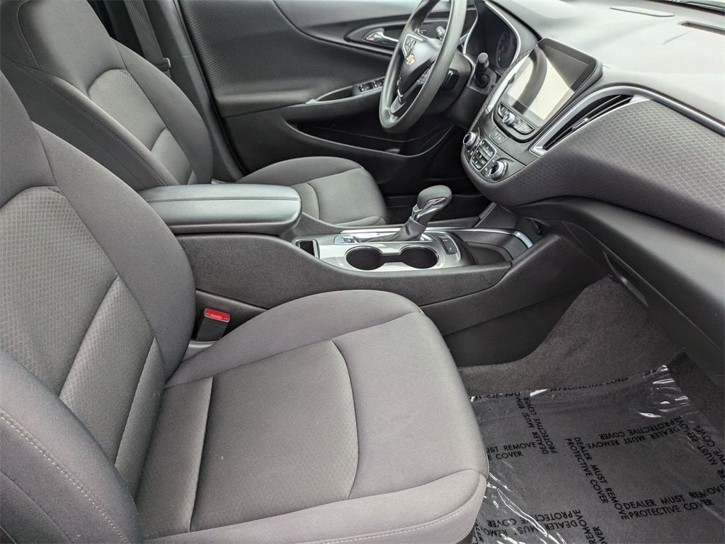 Thumbnail: 2024 Chevrolet Malibu - 30