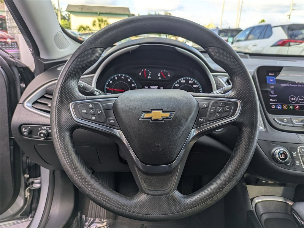 Thumbnail: 2024 Chevrolet Malibu - 18