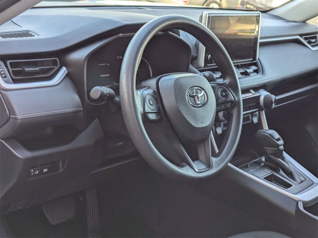 Thumbnail: 2025 Toyota RAV4 - 11