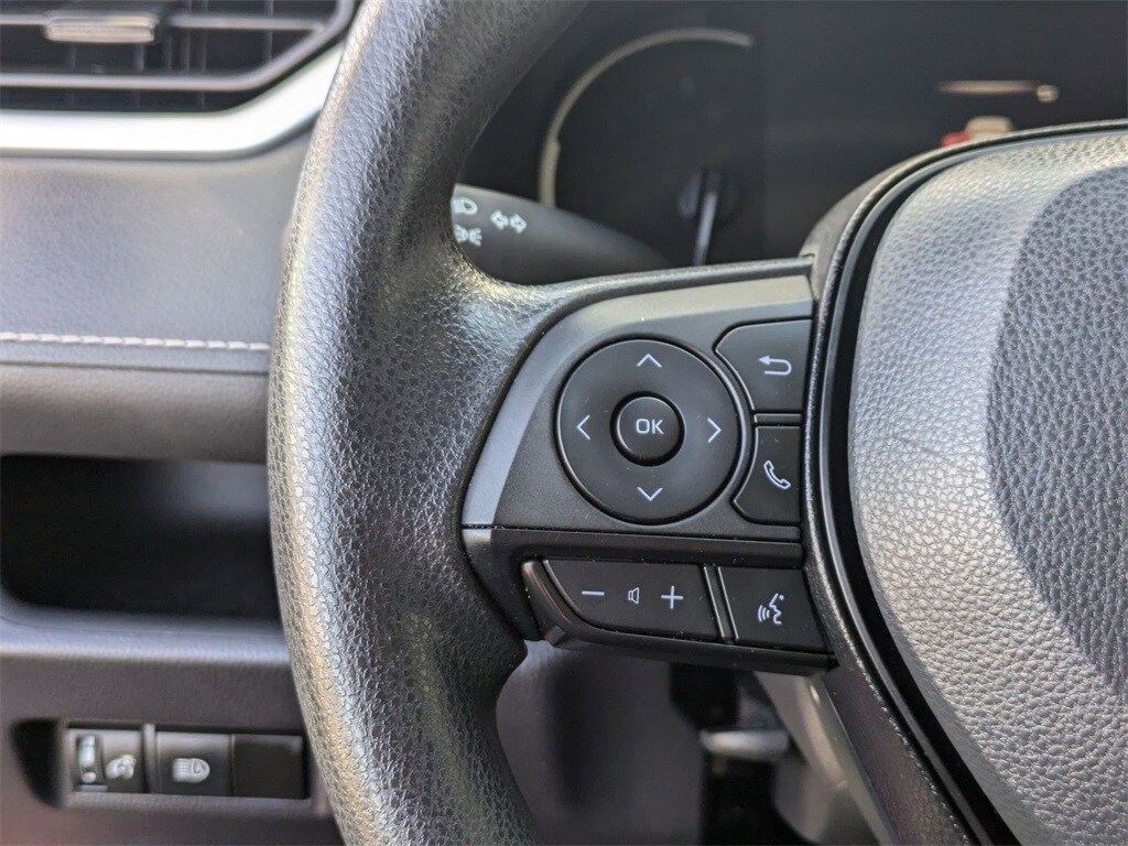 Thumbnail: 2025 Toyota RAV4 - 17