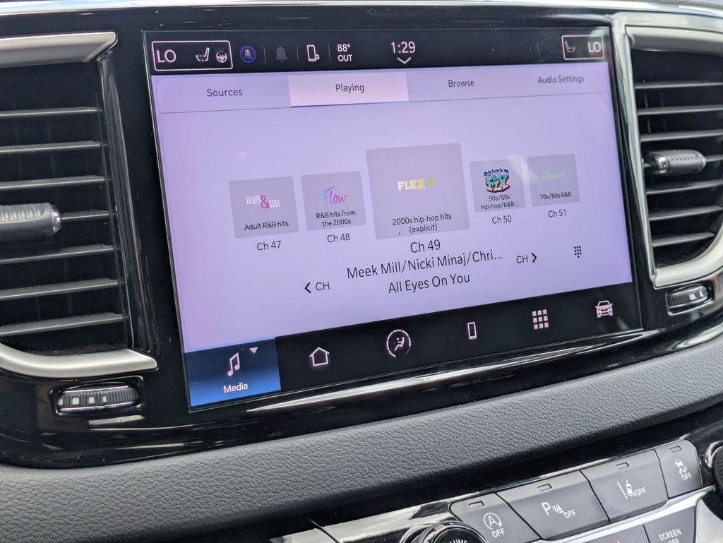 2024 Chrysler Pacifica Touring L - Photo 18