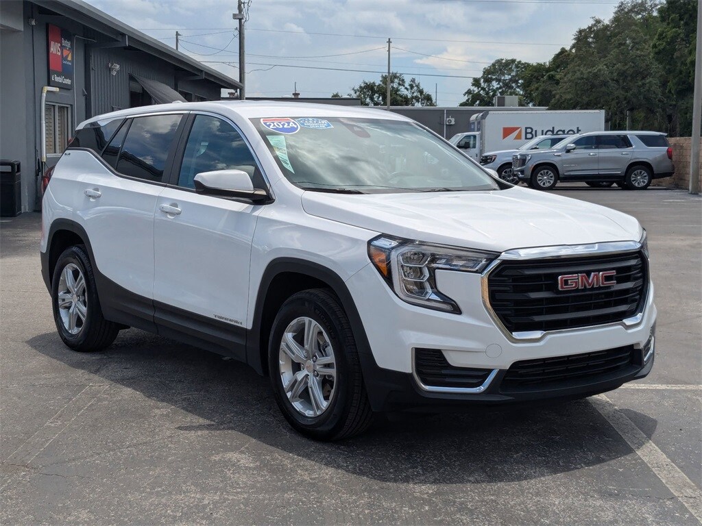 Thumbnail: 2024 GMC Terrain - 3