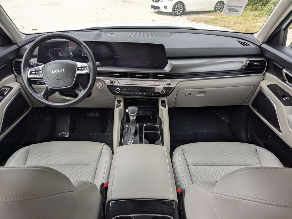 2025 Kia Telluride S - Photo 23