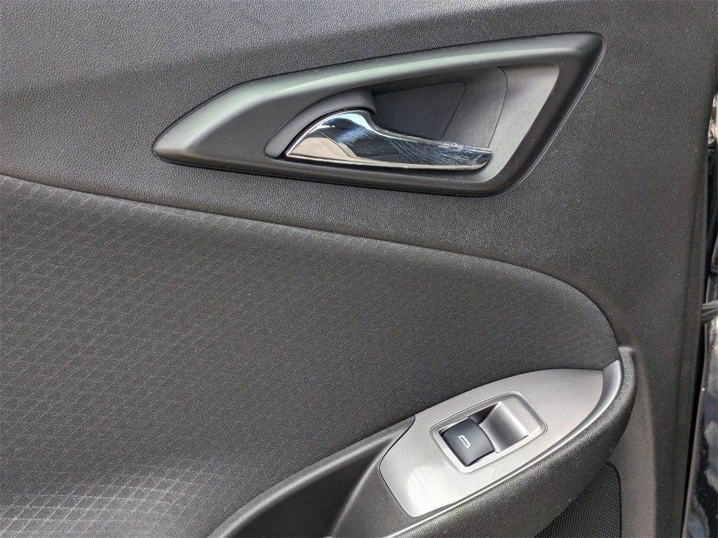 Thumbnail: 2023 Chevrolet Malibu - 26