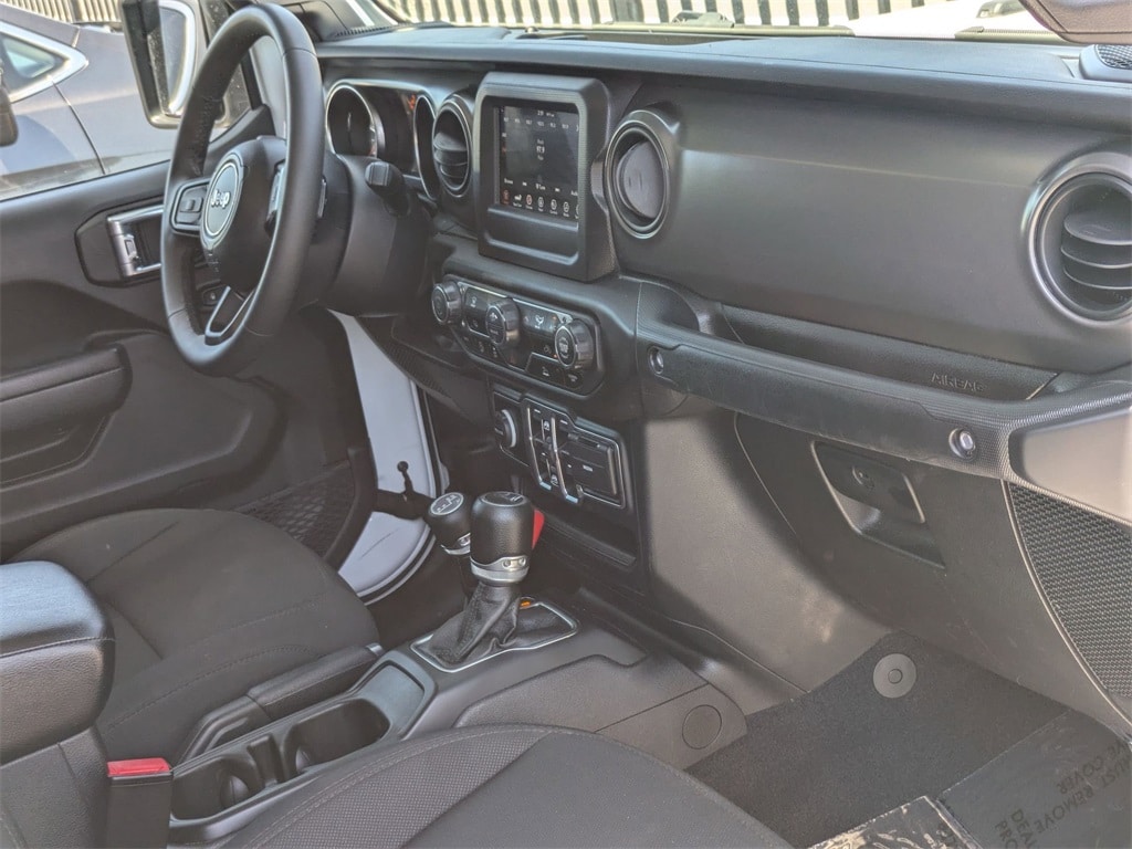 Thumbnail: 2023 Jeep Gladiator - 30