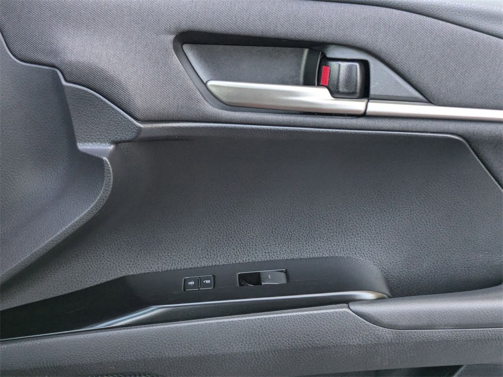 Thumbnail: 2025 Toyota Camry - 34