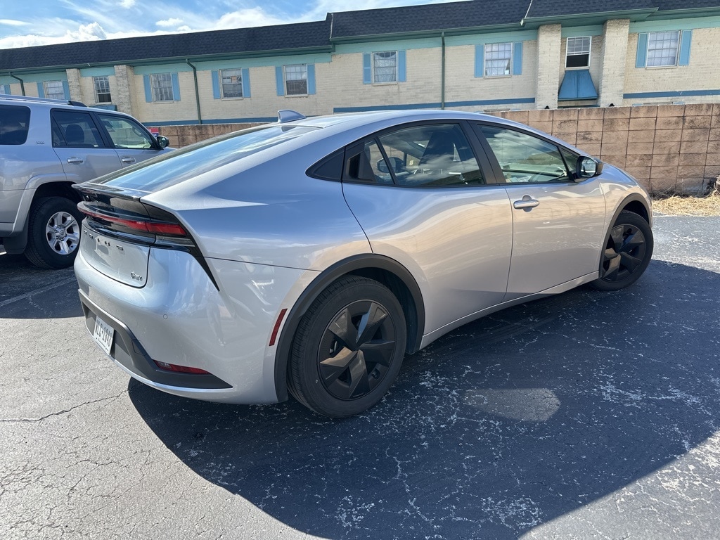 Thumbnail: 2025 Toyota Prius - 5