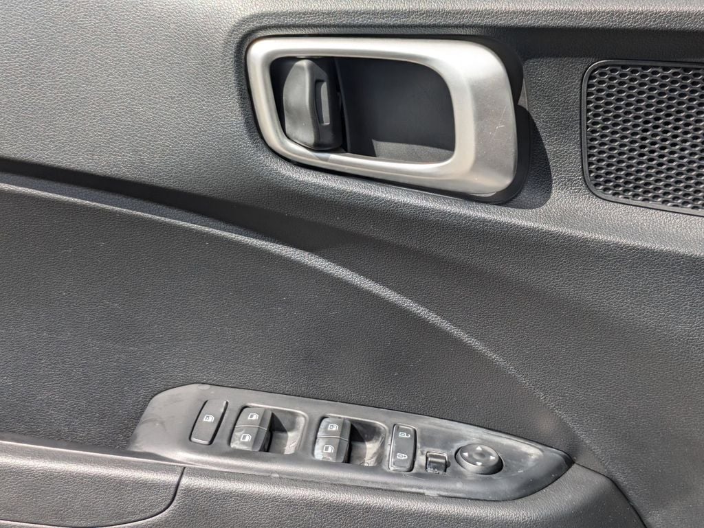 Thumbnail: 2025 Hyundai Venue - 13