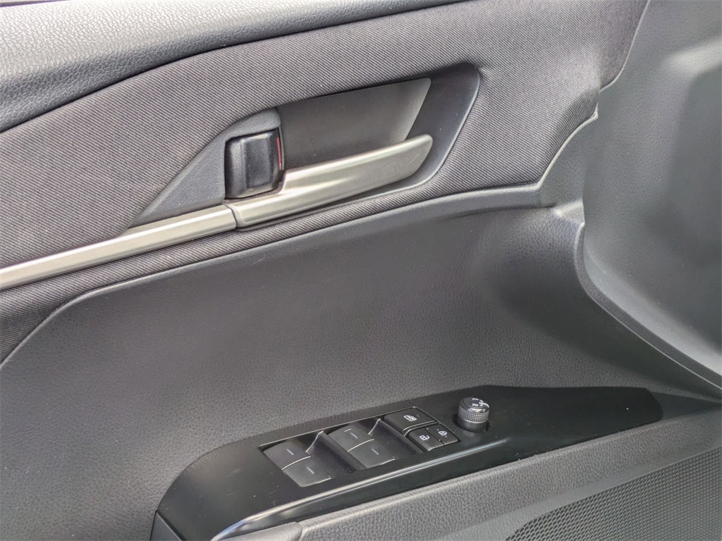 Thumbnail: 2025 Toyota Camry - 13