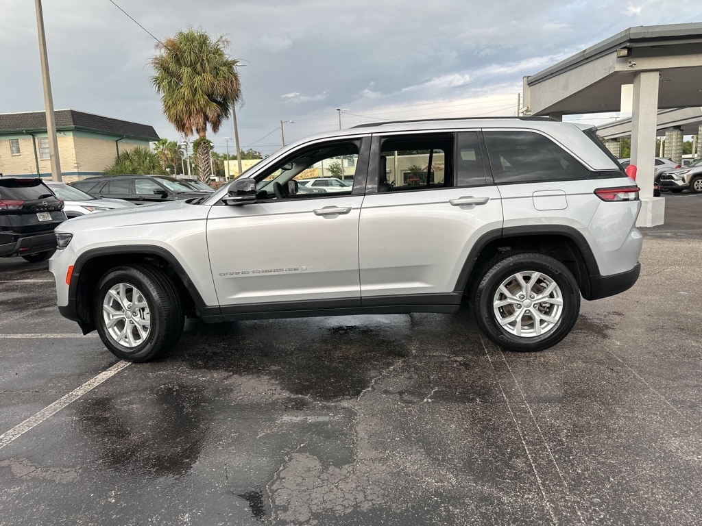 Thumbnail: 2024 Jeep Grand Cherokee - 7