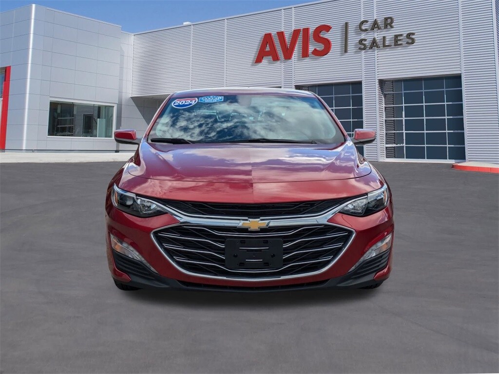 2024 Chevrolet Malibu 1LT photo 2