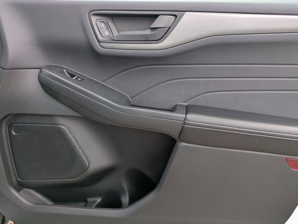 Thumbnail: 2025 Ford Escape - 32