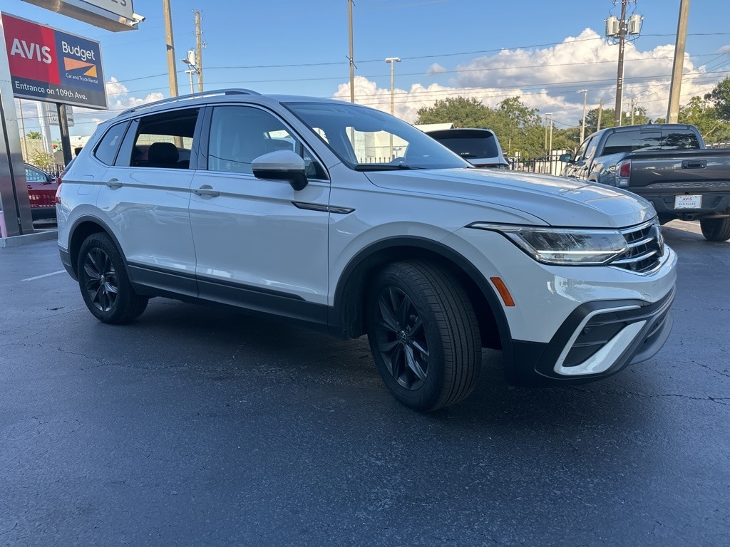 Thumbnail: 2024 Volkswagen Tiguan - 3