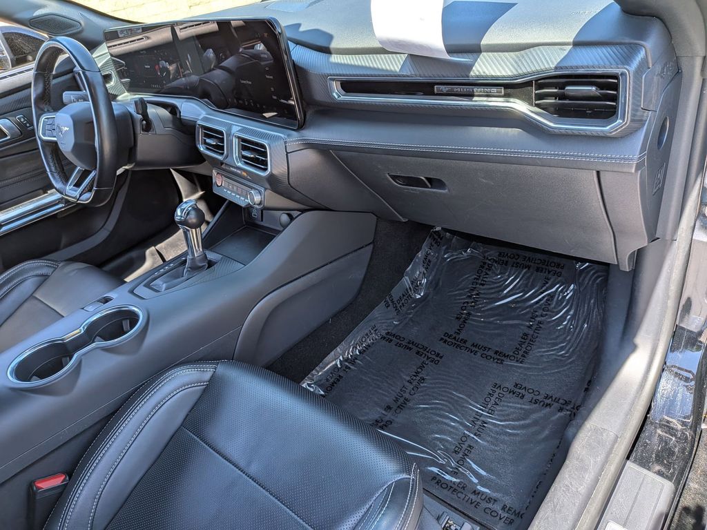 Thumbnail: 2025 Ford Mustang - 29