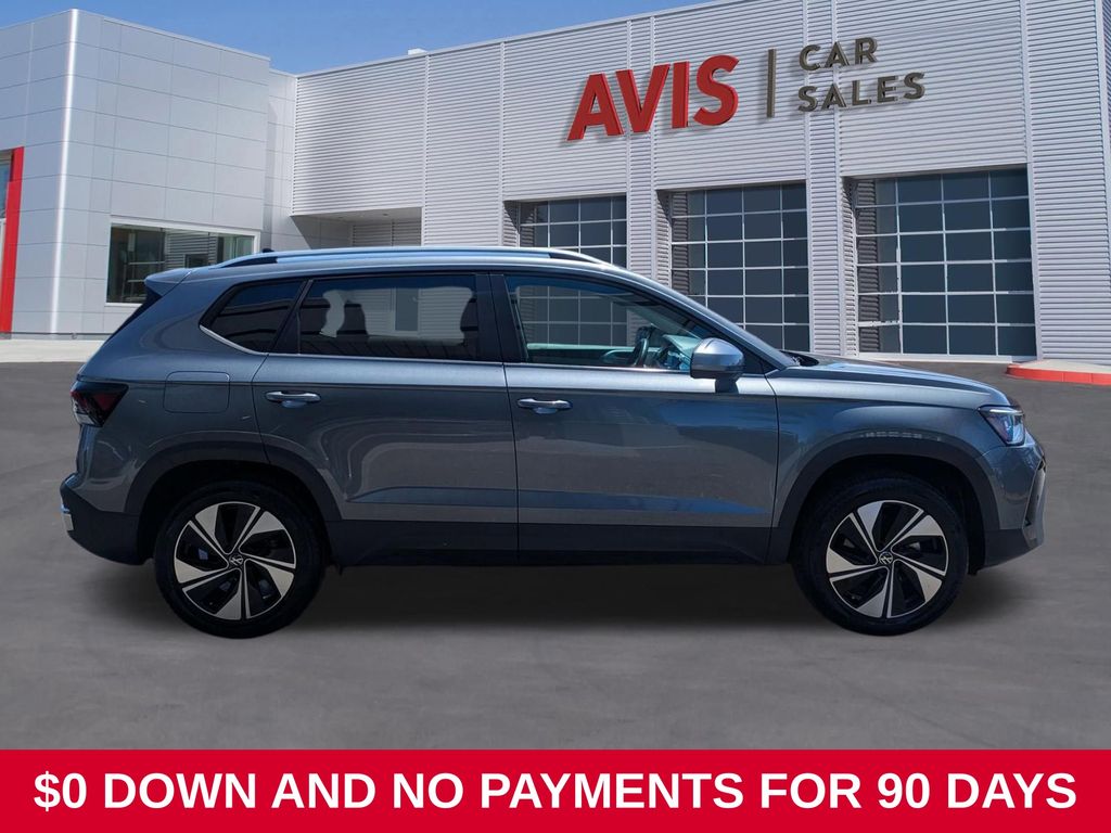 Thumbnail: 2025 Volkswagen Taos - 5