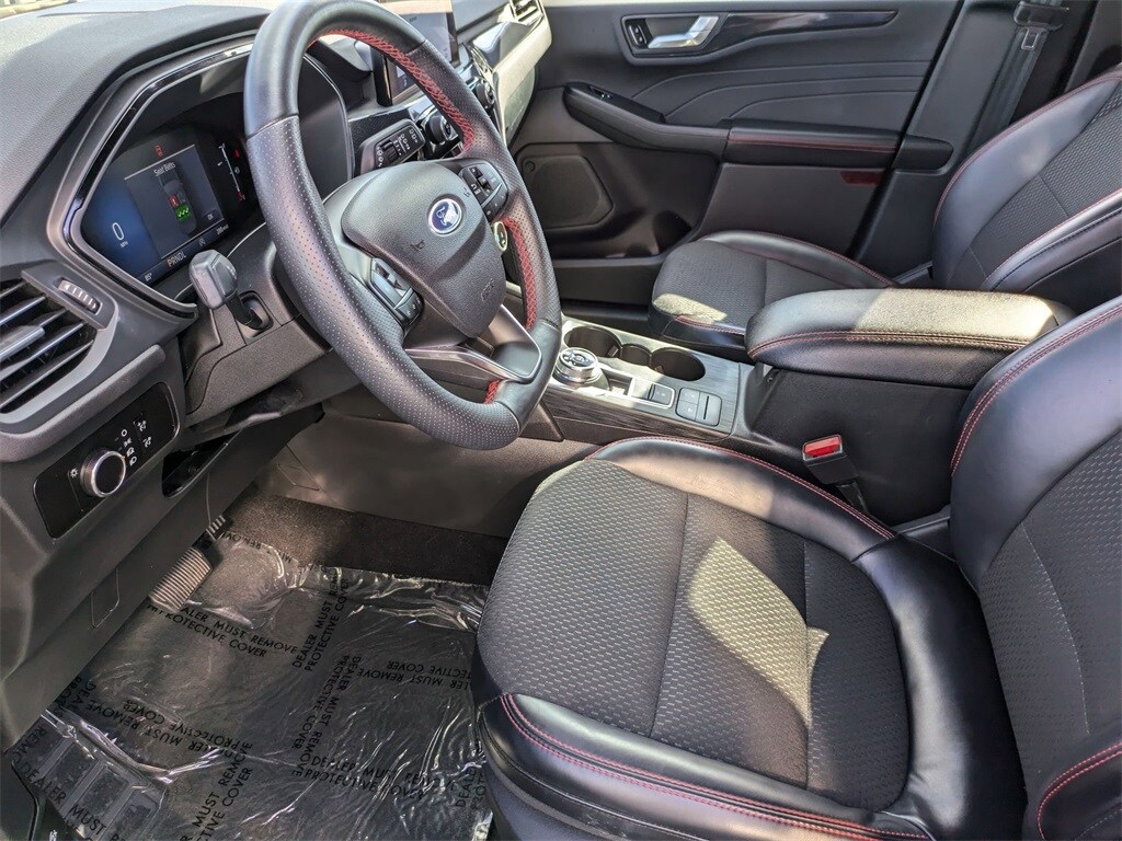 Thumbnail: 2025 Ford Escape - 23