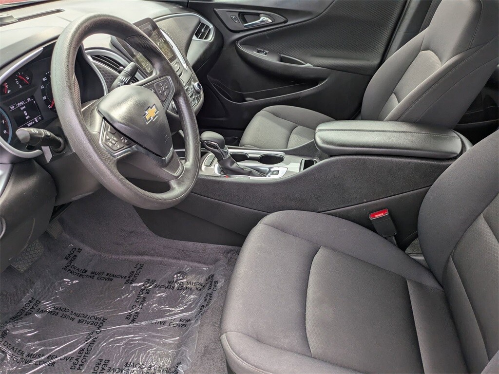 Thumbnail: 2023 Chevrolet Malibu - 20