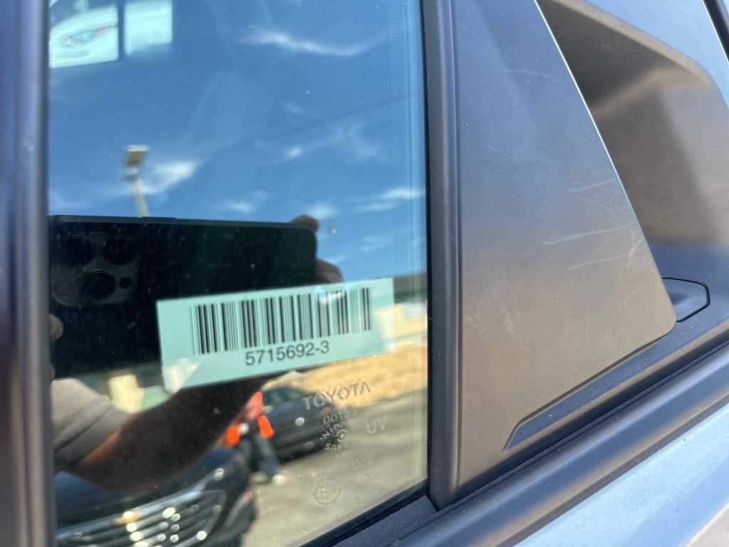 Thumbnail: 2025 Toyota Prius - 24