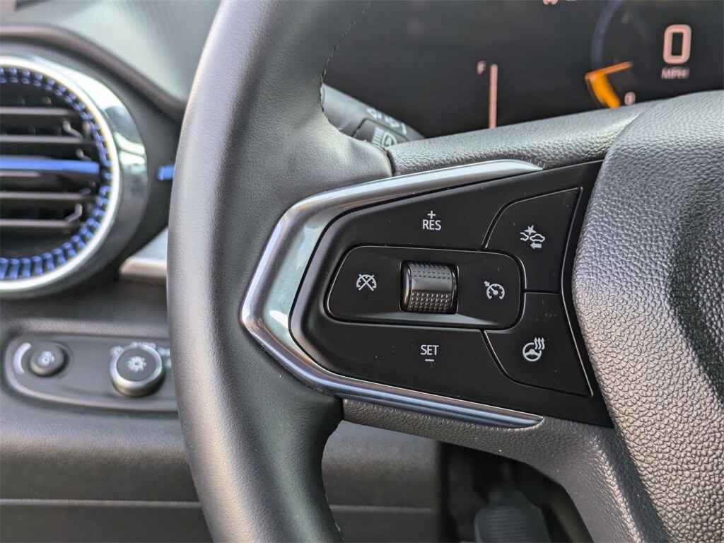 Thumbnail: 2025 Chevrolet Trax - 16