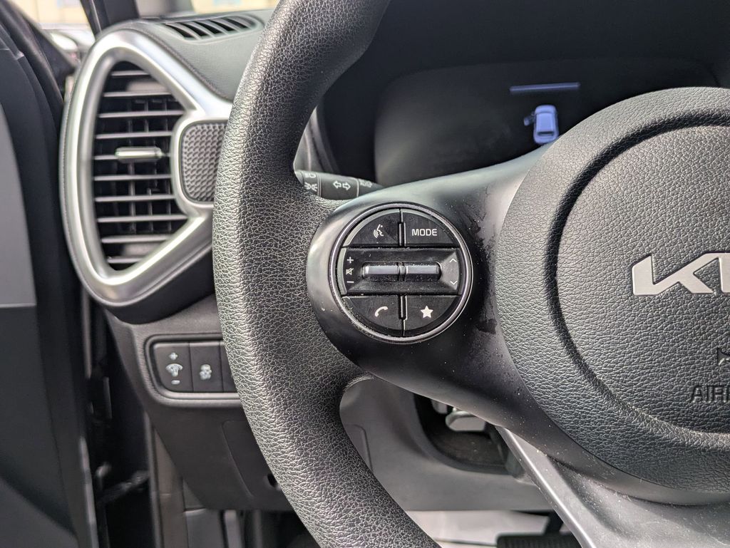 Thumbnail: 2023 Kia Soul - 18