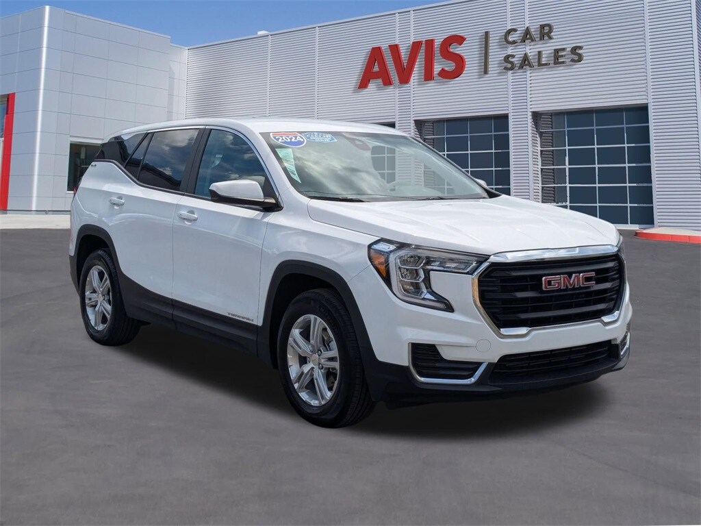 2024 Gmc Terrain SLE photo 3